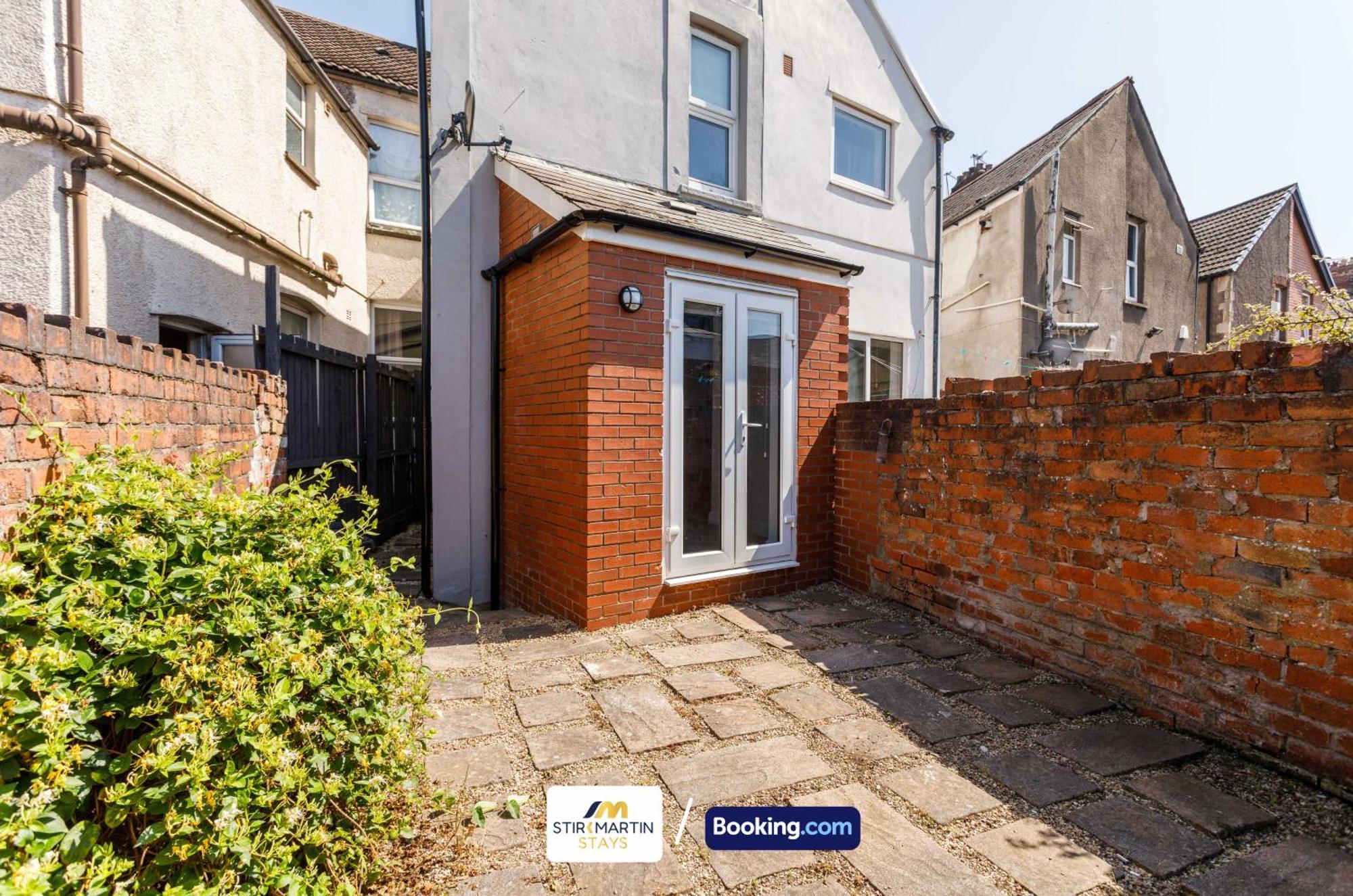 Comfy 3Bed House By Stirkmartin Stays Short Lets & Serviced Accommodation Cardiff With Free Parking & 8Mins To City Centre Exteriör bild
